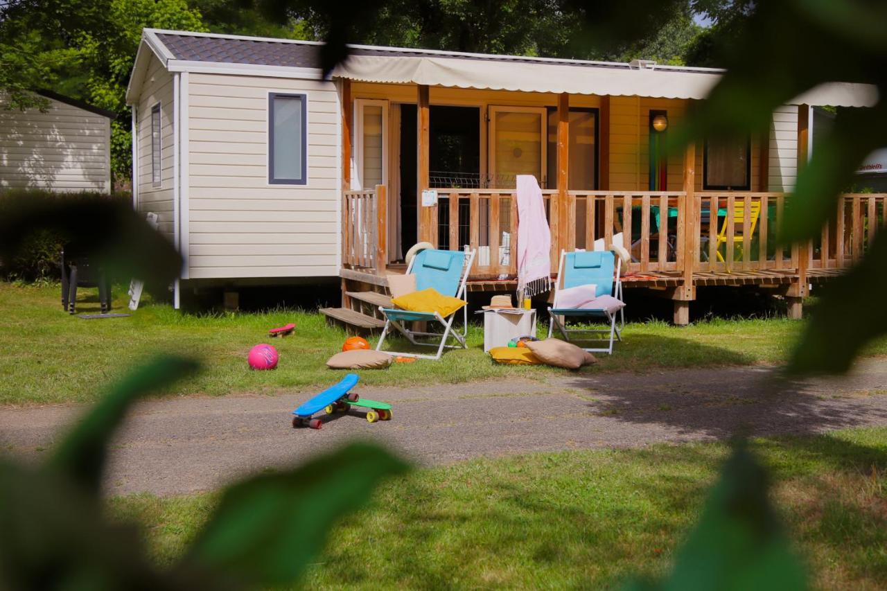 Camping Paradis Le Rocher De La Granelle 르뷔그 외부 사진