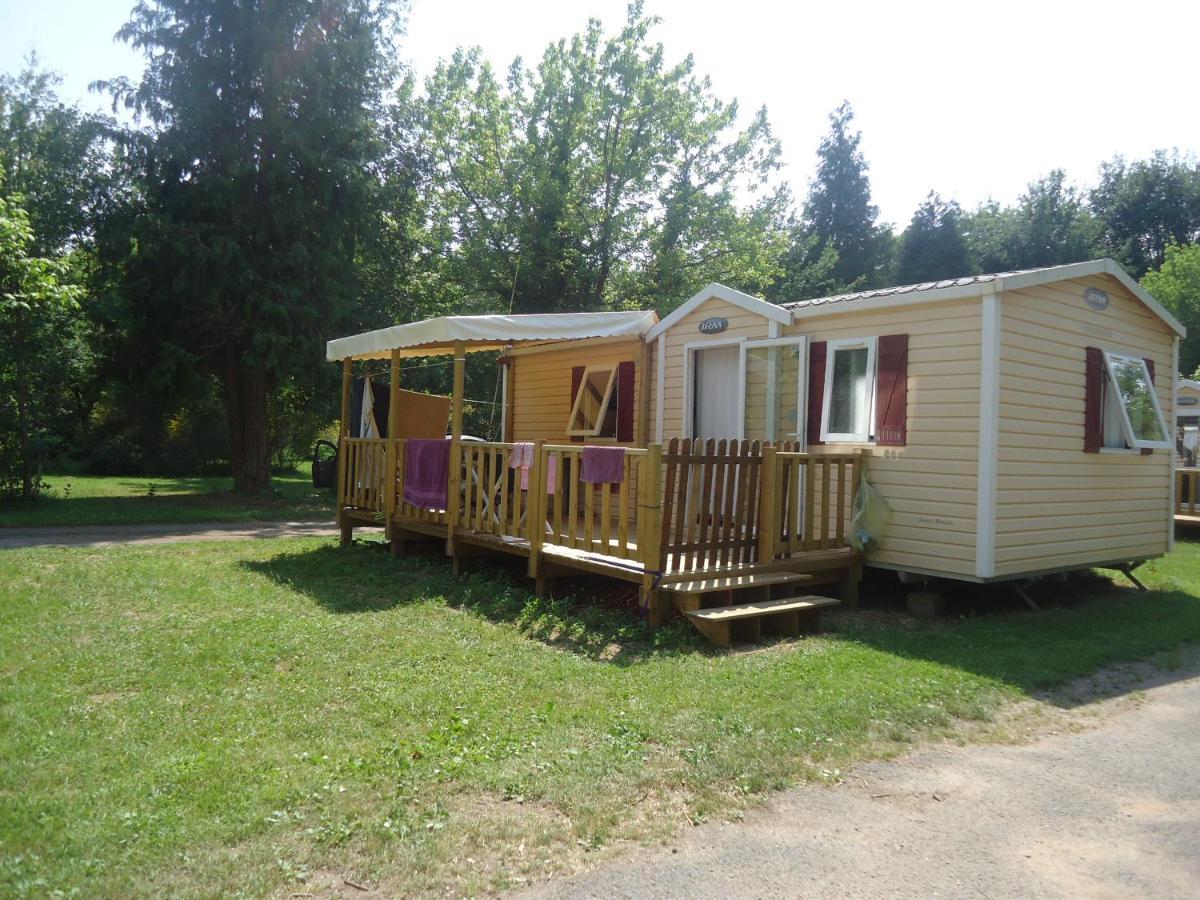 Camping Paradis Le Rocher De La Granelle 르뷔그 외부 사진