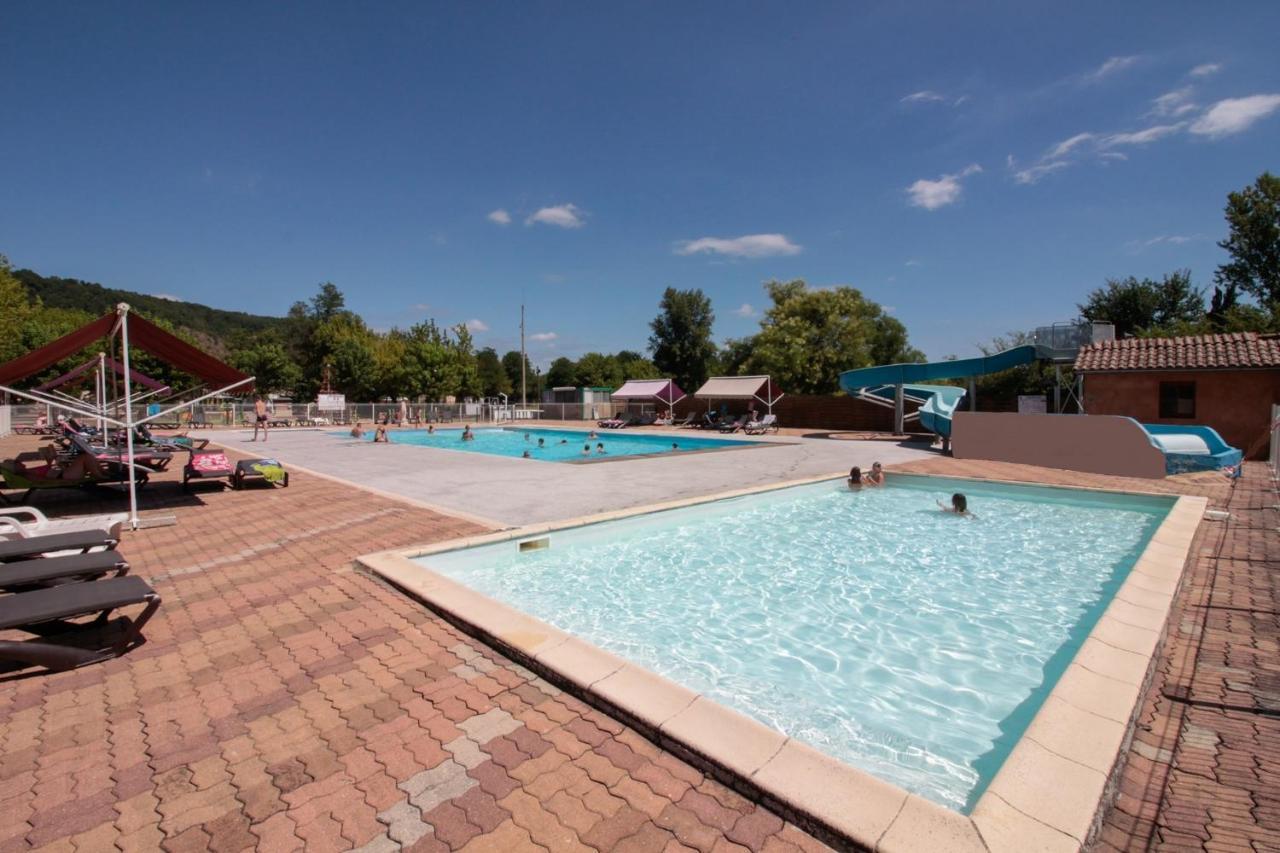 Camping Paradis Le Rocher De La Granelle 르뷔그 외부 사진