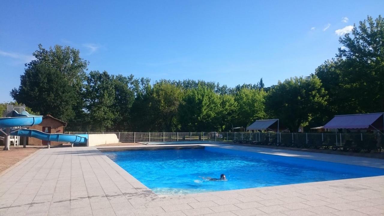 Camping Paradis Le Rocher De La Granelle 르뷔그 외부 사진